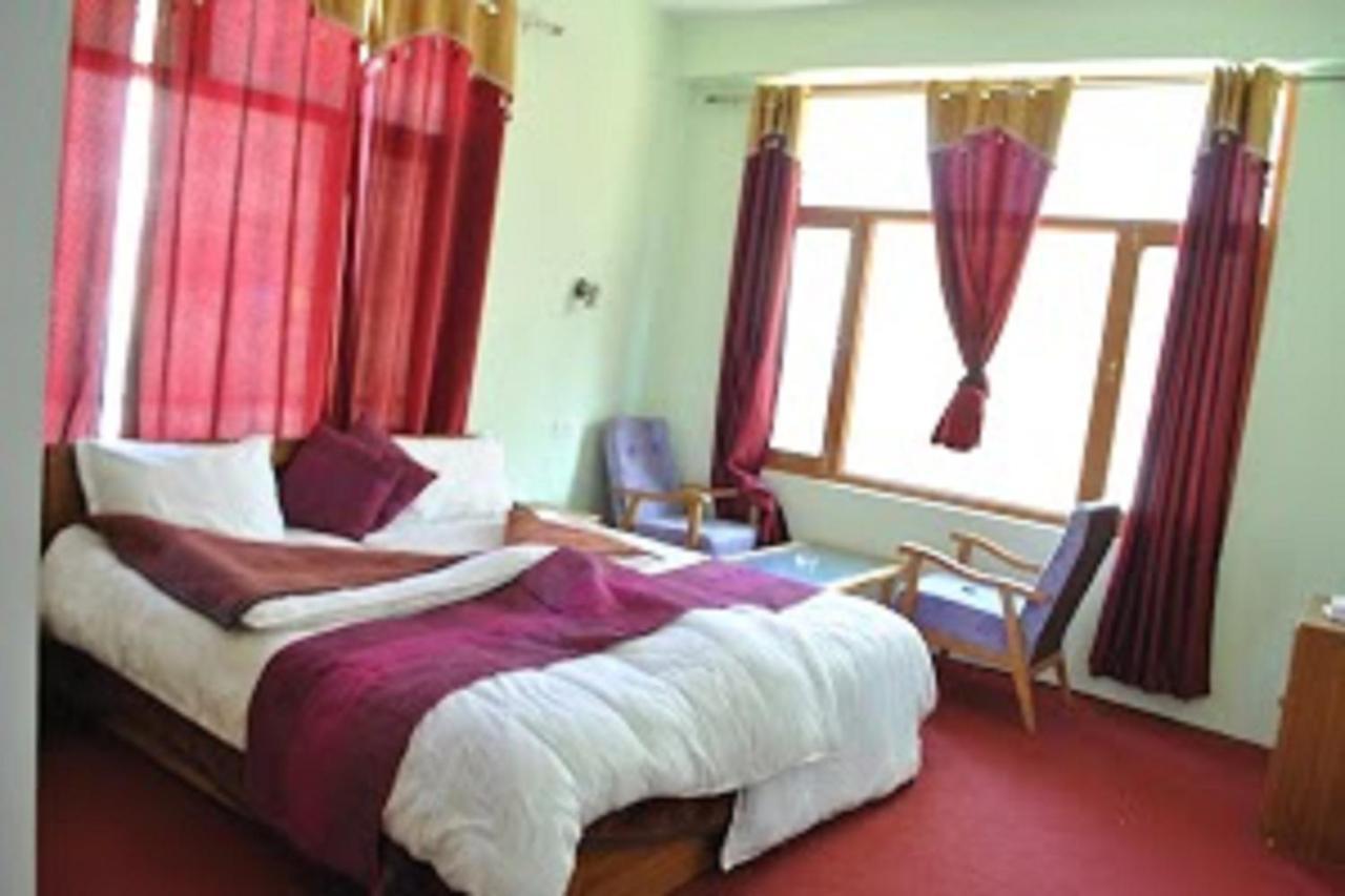 Hotel Suru View Kargil Buitenkant foto